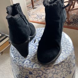 Black Boots Leather And Swede Used But In Good Condition 