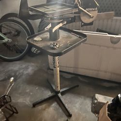 Ektelon Model H Tennis Racket Stringing Maching