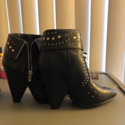 Venus fashion style ankles goth edgy emo alternative punk booties. 
