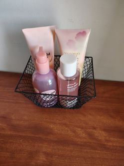 2 body lotions 1 body fragrance 1 hand body wash