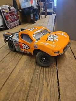 Losi 22s SCT with track upgrades