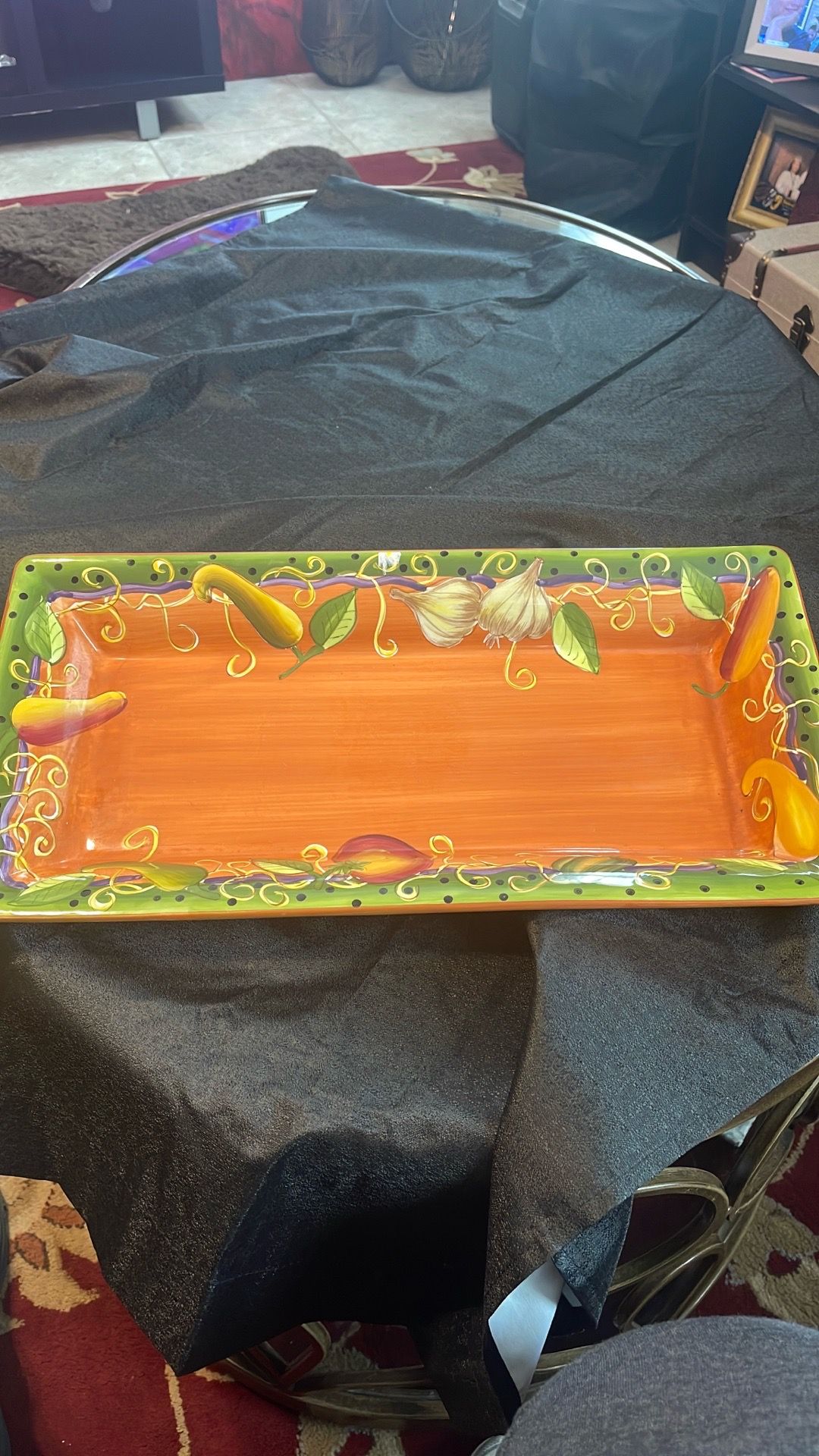 Serving plates