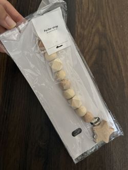 Wooden pacifier clip (New)