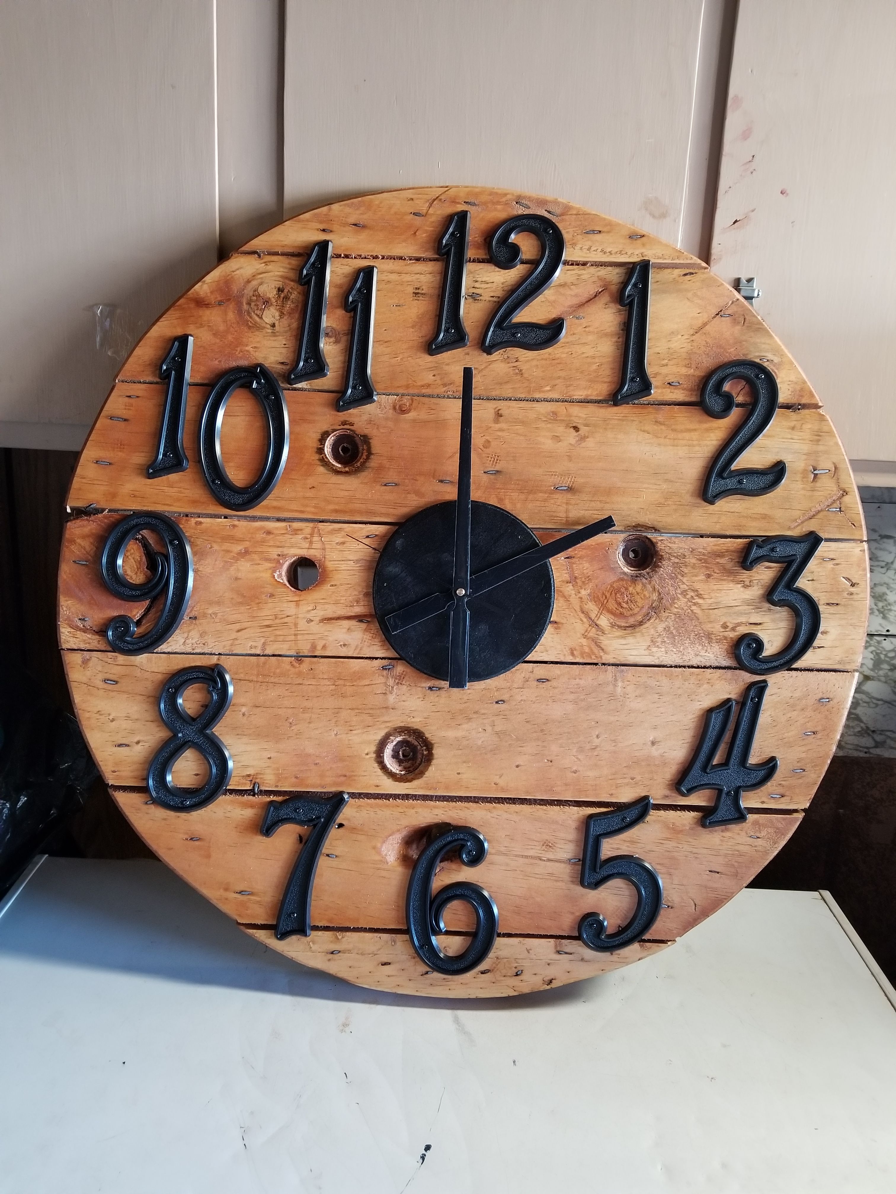Cable spool clock