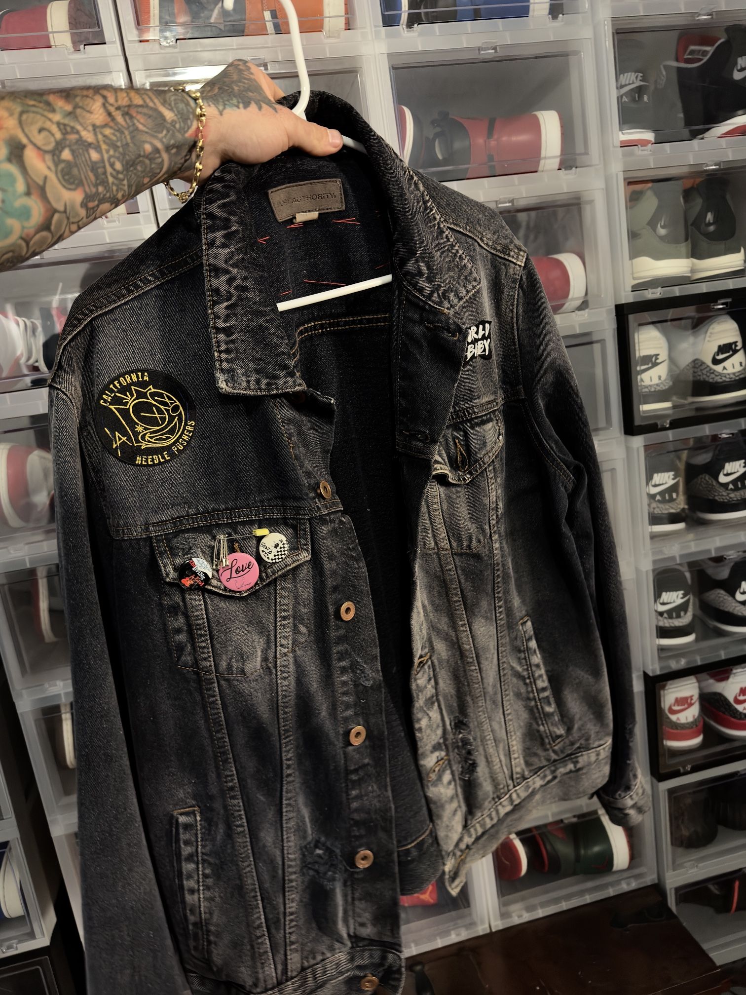 Nice 👍 !! Custom 1/1 "Rocker"Black Denim Jacket