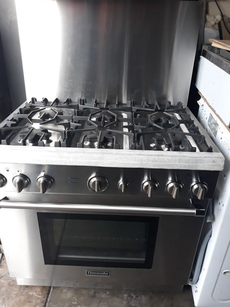 THERMADOR PROFESSIONAL STOVE 36" STAINLESS STEEL