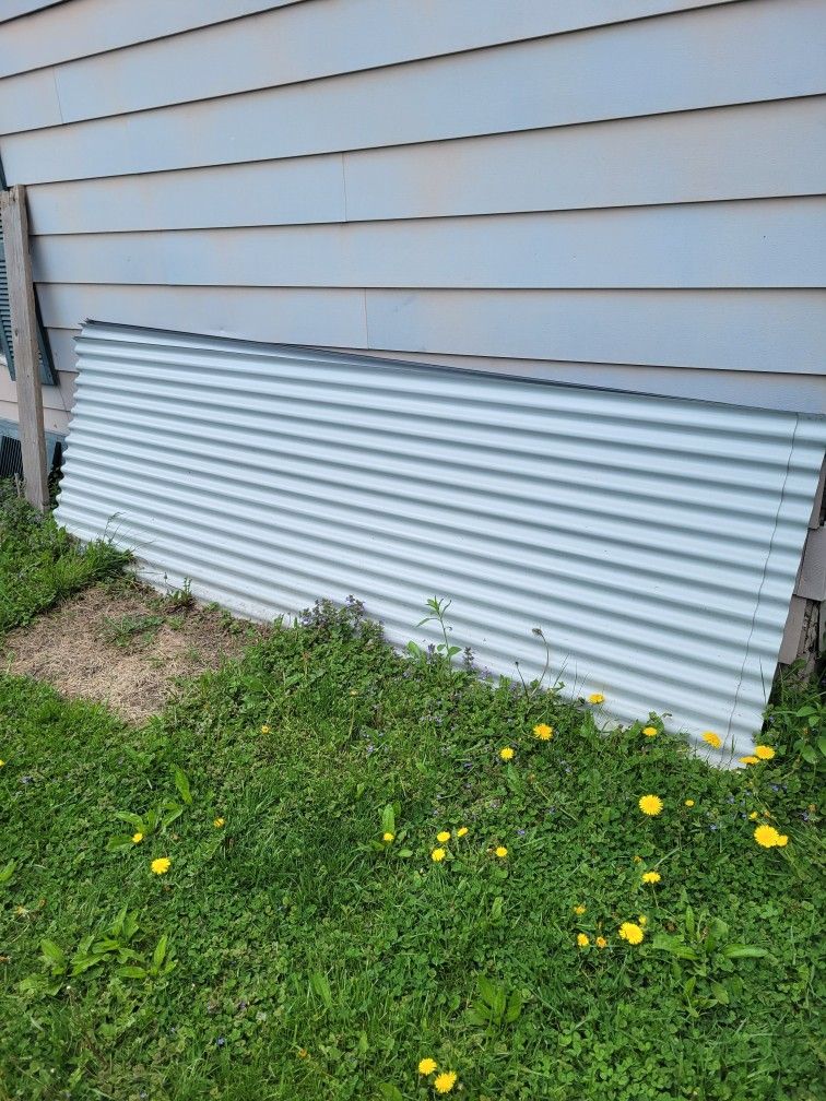 10 Pieces - Corrugated Metal Roofing/Siding Material