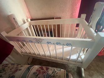 Baby crib