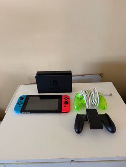 Nintendo Switch – Joy-Cons, Dock, Wired Controller