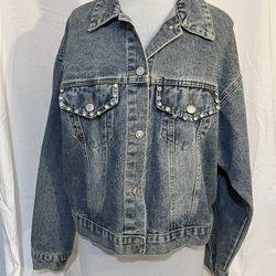 PREOWNED WOMENS MA CHERIE DENIM JACKET WITH HEART CUT OUT BACK AND TASSLES SIZE MEDIUM