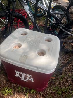 Igloo Ice Cube Texas A&M Cooler