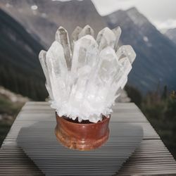 clear quartz crystals in their natural shape