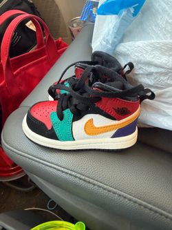 Baby girls shoes size 4 c ask for prices