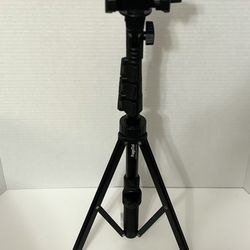 Fugetek Portable Aluminium Bluetooth Remote Selfie Stick and Tripod (FT-569)