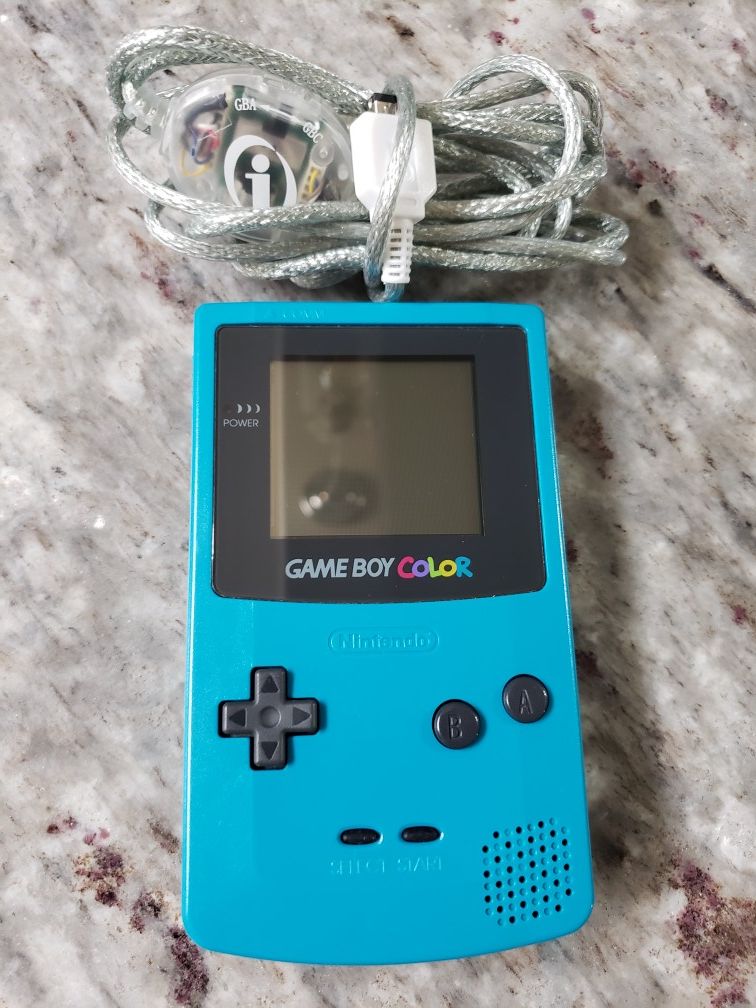 Gameboy color with pokemon Blue and link cable