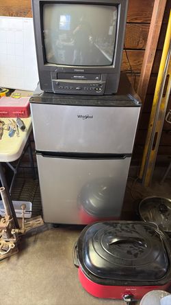 Mini fridge (3ft)