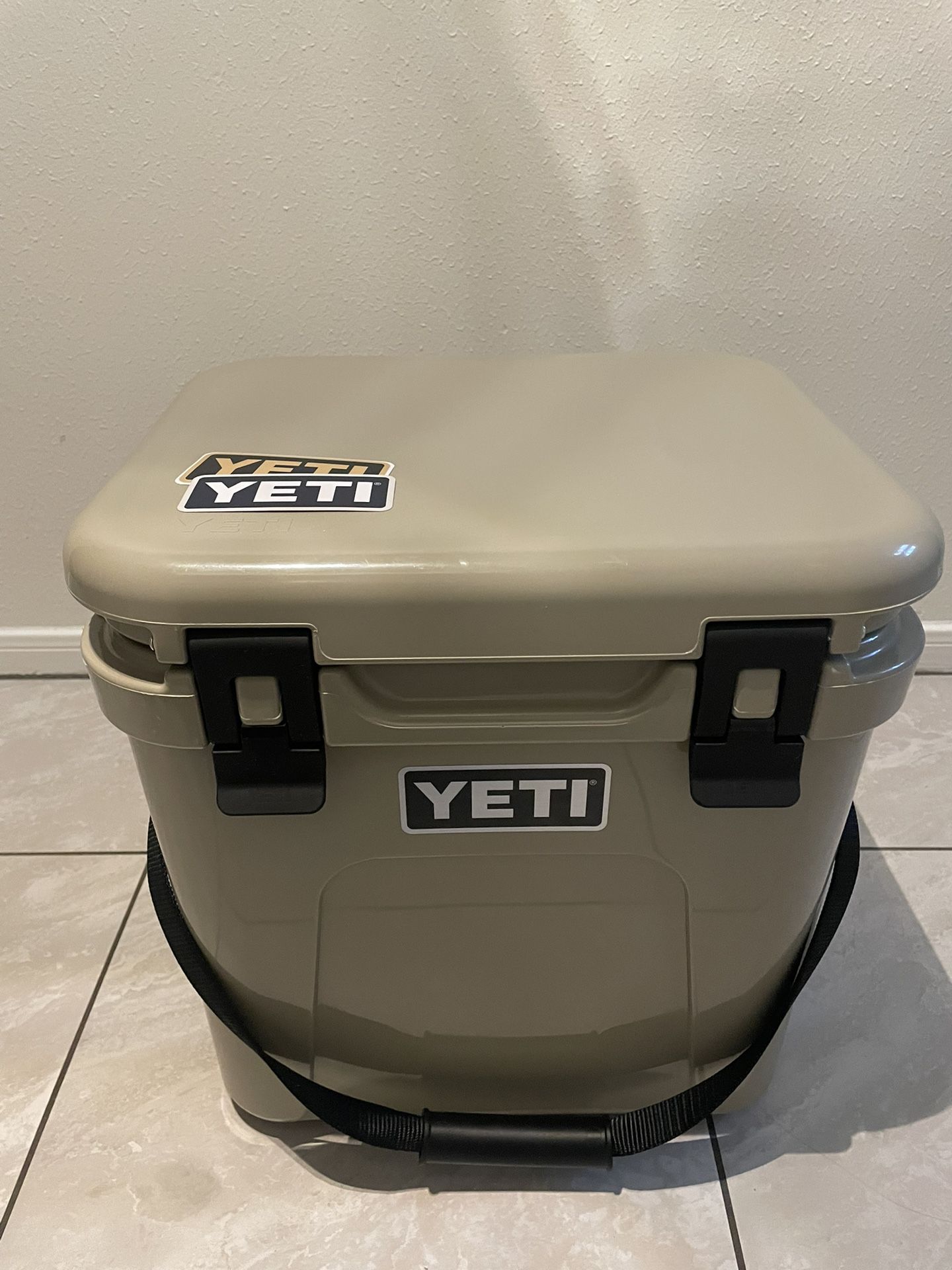 Yeti Cooler for Sale in Baytown, TX - OfferUp