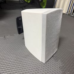 Paradigm Surround Bookshelf Speaker Cinema 90 V.3 Monitor Series