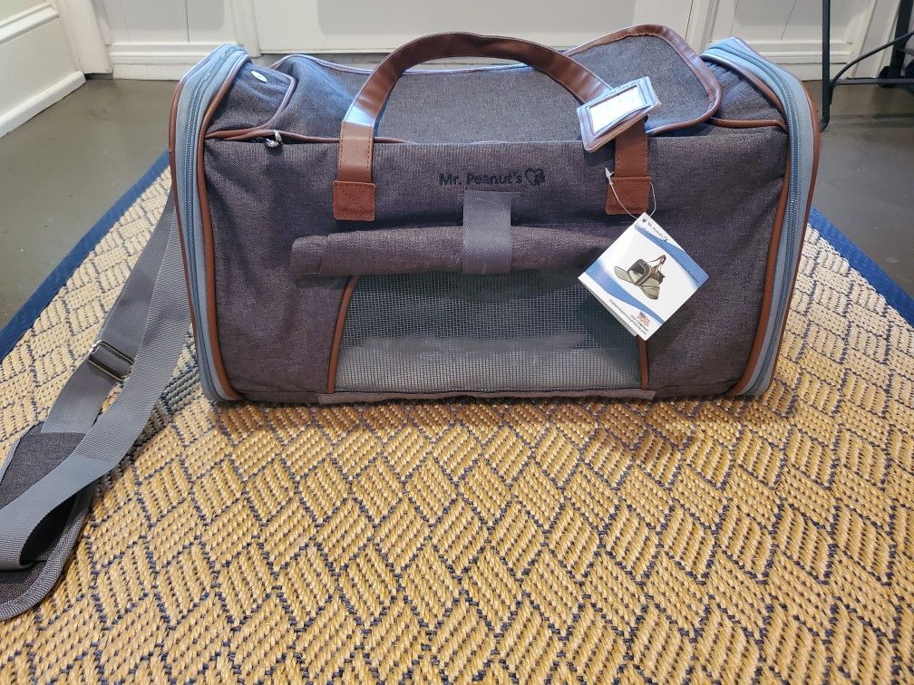 New With Tags Dog Carrier