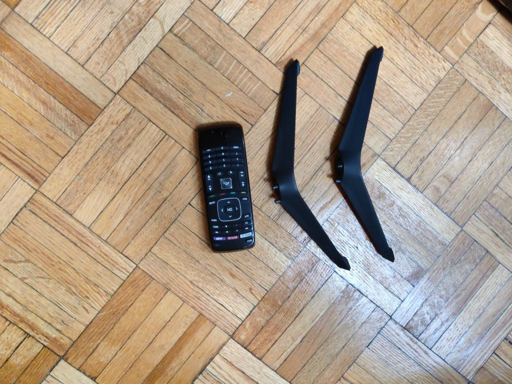 Legs For 50 Inches TV And Remote For Vizio 50 Inches Tv