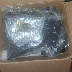 Isuzu/Gmc Headlights And Corner Ligjts 