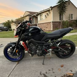 Yamaha FZ 900