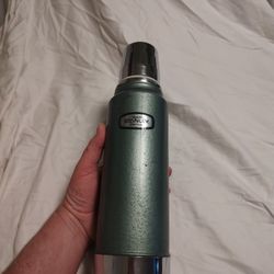 Stanley Aladdin Metal Thermos 32 Oz Green Vintage 