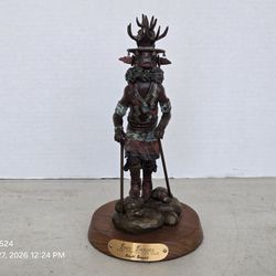 BRONZE NATIVE AMERICAN STATUE