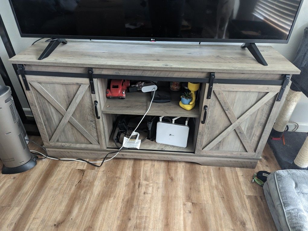 Tv Stand $25