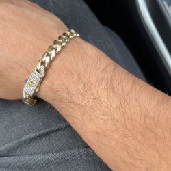 fully 14 kt gold bracelet