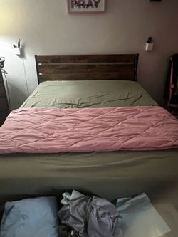 queen bed