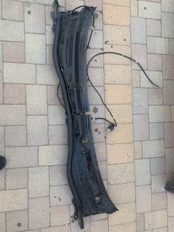 Windshield cowl grille Mazda 3 2016 Grand Touring