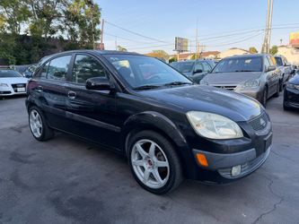 2005 Kia Rio5 Hatchback 🔥 Clean Title 🔥 Automatic 🔥 Great MPG 🔥 Runs Good