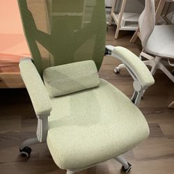 Ergonomic Office Chair with foot rest 