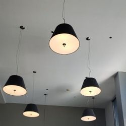 Electricista/Electrician/Led Lights/Recessed Lighting/Luces Led/Fan/Outlets/Luces Empotradas/High Hats/Pool Lights/EV Charger..