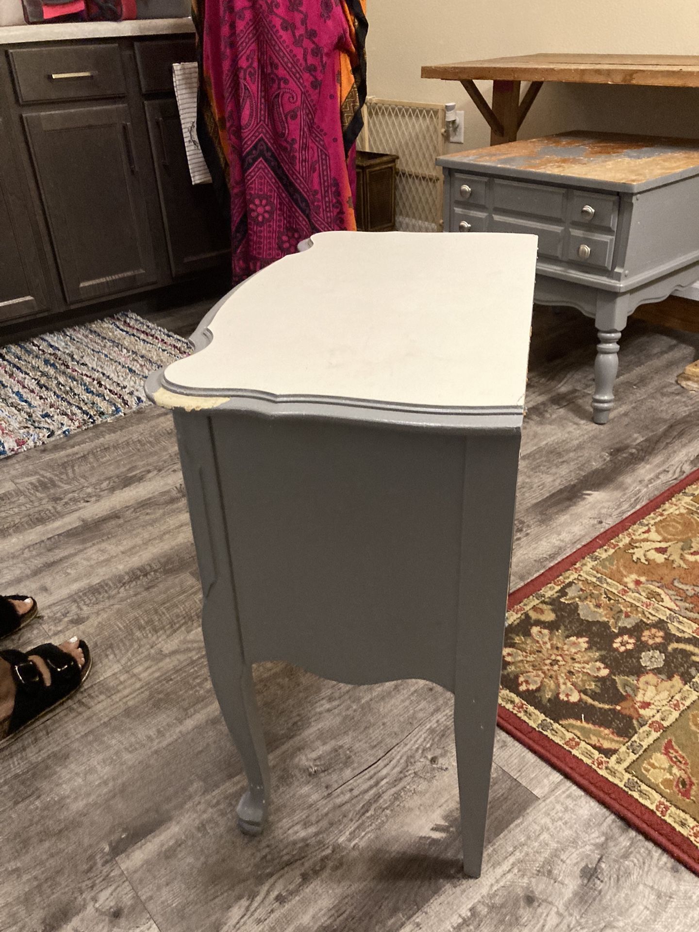 inn table/nightstand price cut now 25