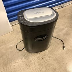 Royal 12CX Crosscut Paper Shredder - 12-Sheet Capacity, Good Condition - Moving Sale!