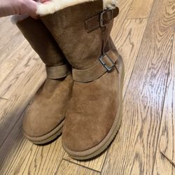 Winter Boots Women’s Size 8 W