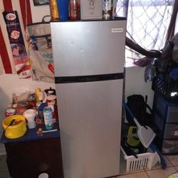 Frigidaire Refrigerator