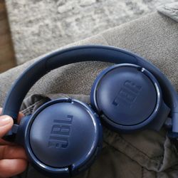 JBL Headphones 