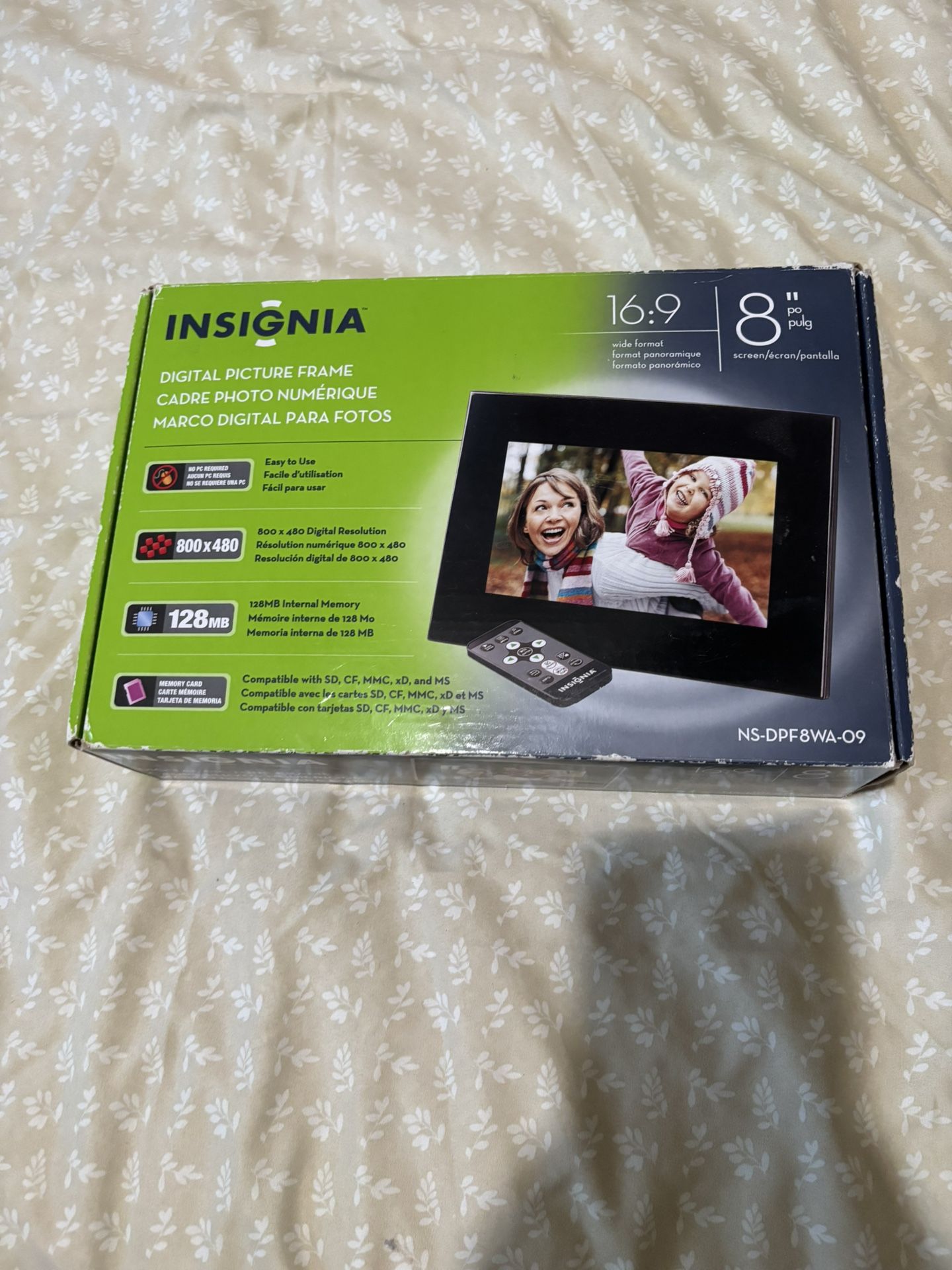 Insignia Digital Photo Frame