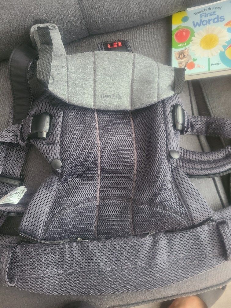Baby Bjorn Carrier Air