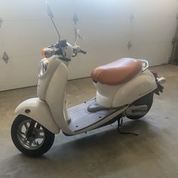 Honda Metropolitan Moped