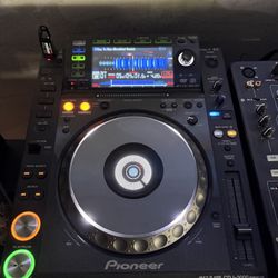 Pioneer CDJ 2000 NXS