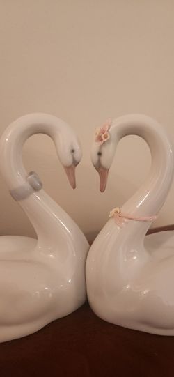 Lladro Endless Love Swans