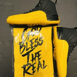 T Shirt $15 Shoes $225 Size 9 Delivery Available (Hoodies $40 )