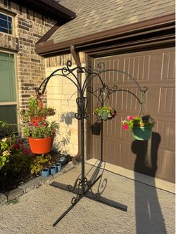 Arbol de metal para plantas