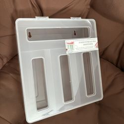 Storage bag organizer - cash only 