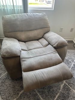 Power Reclining Sofas/Power Motion Sofas