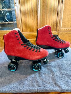 Brand New Sure-Grip Boardwalk Suede Roller Skates – Size 9 mens